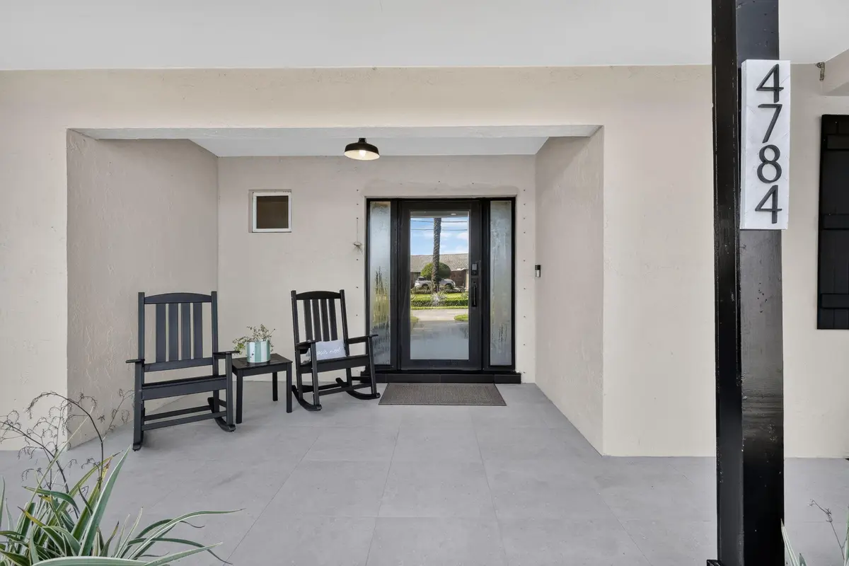 Front Porch at 4784 Palo Verde Drive, Boynton Beach