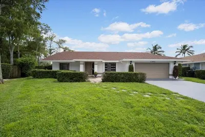 13950 BARBERRY Court, Wellington – Single Family Residence for sale