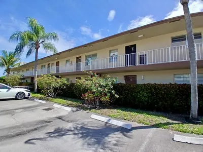 7400 NW 5TH Place 105, Margate – Condominium for sale