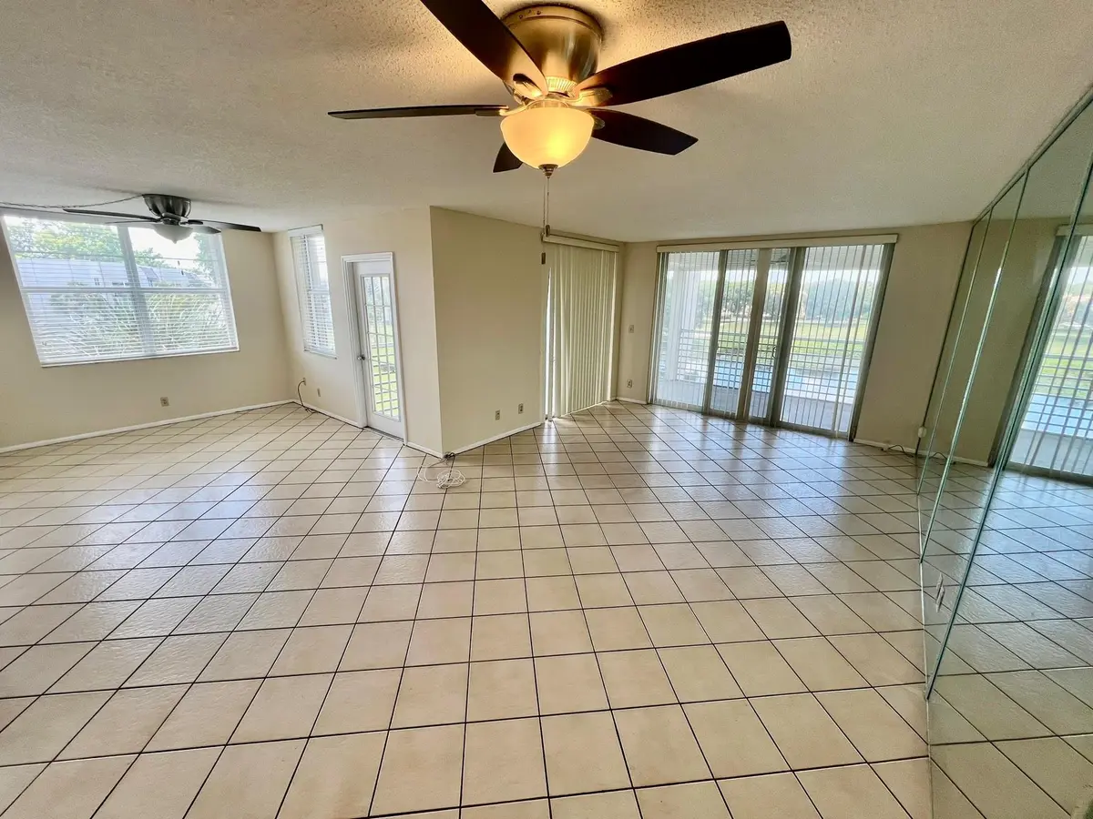 Photo 7 at 9450 Poinciana Place 416, Davie