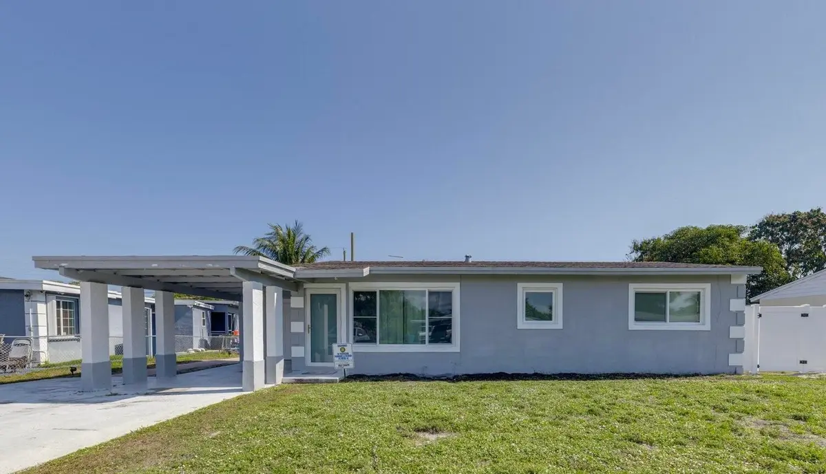 Front of Home at 1526 NE 1ST Court, Boynton Beach