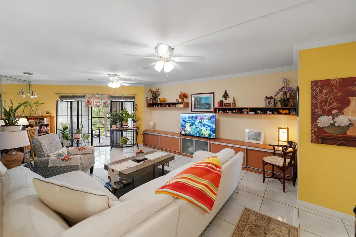 DSC04636 at 6555 W BROWARD Boulevard 403, Plantation