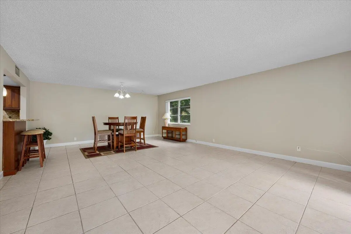 Living / Dining at 251 SEABREEZE Circle, Jupiter