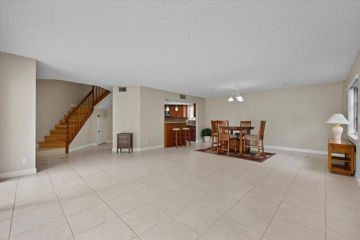Living /Dining at 251 SEABREEZE Circle, Jupiter