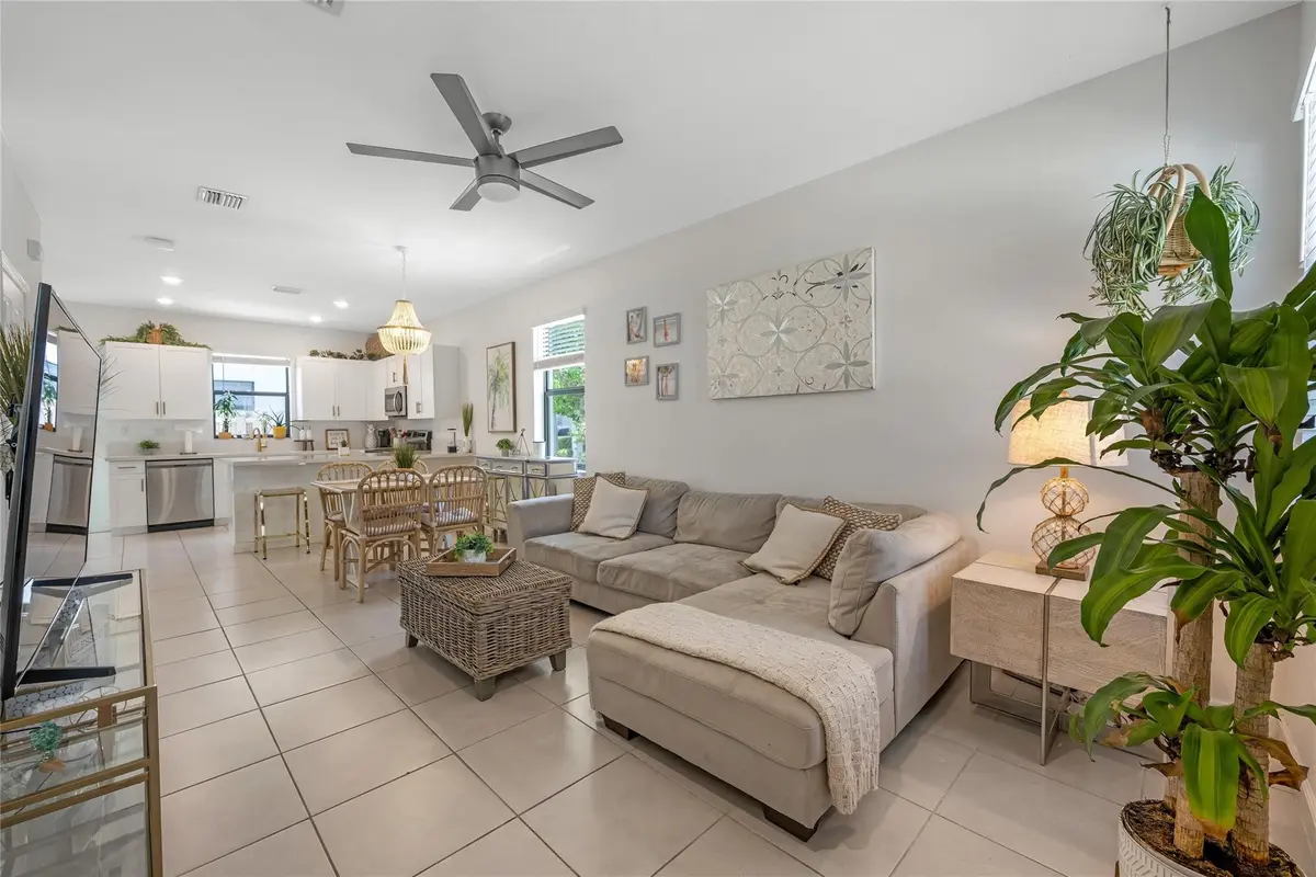 Photo 7 at 1622 SW 28TH Court, Fort Lauderdale