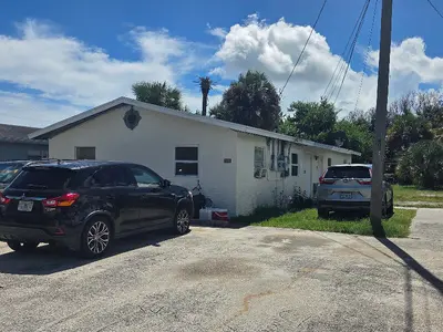 1203 AVENUE L, Fort Pierce – Duplex for sale