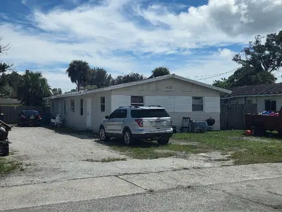 422 N 18TH N Street, Fort Pierce – Duplex for sale