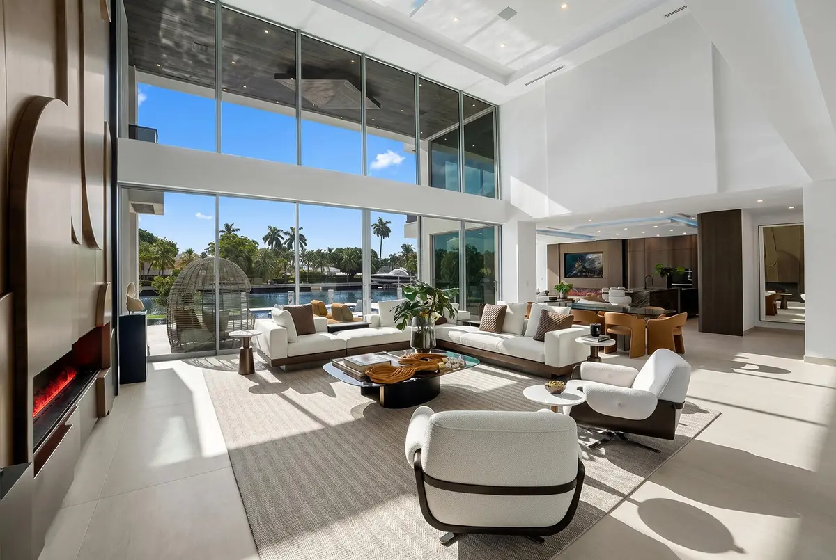 DSC05112-MLS at 414 ROYAL PLAZA Drive, Fort Lauderdale