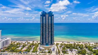 17121 Collins Avenue 2207, Sunny Isles Beach – Condominium for sale