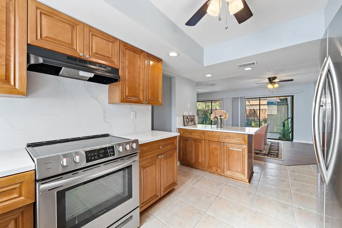 148 Weybridge Cir apt c-14 at 148 WEYBRIDGE Circle C, Royal Palm Beach