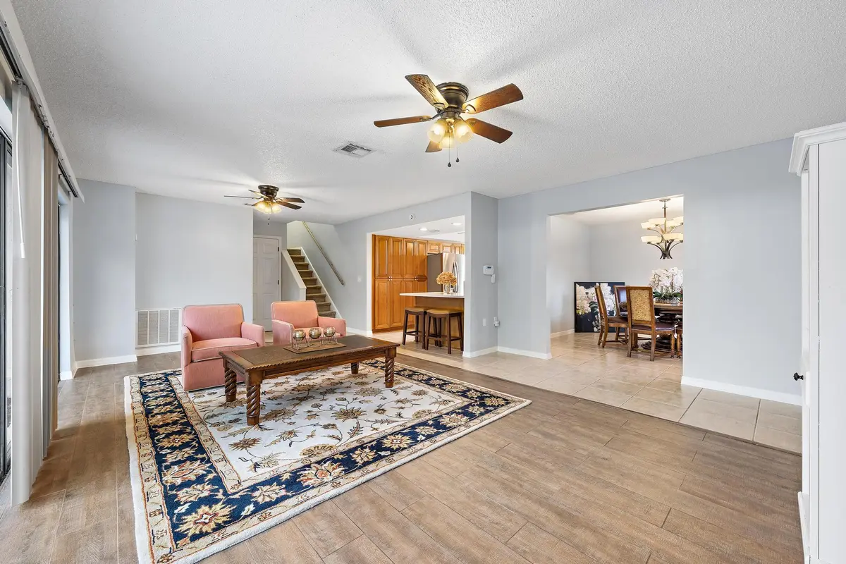148 Weybridge Cir apt c-17 at 148 WEYBRIDGE Circle C, Royal Palm Beach