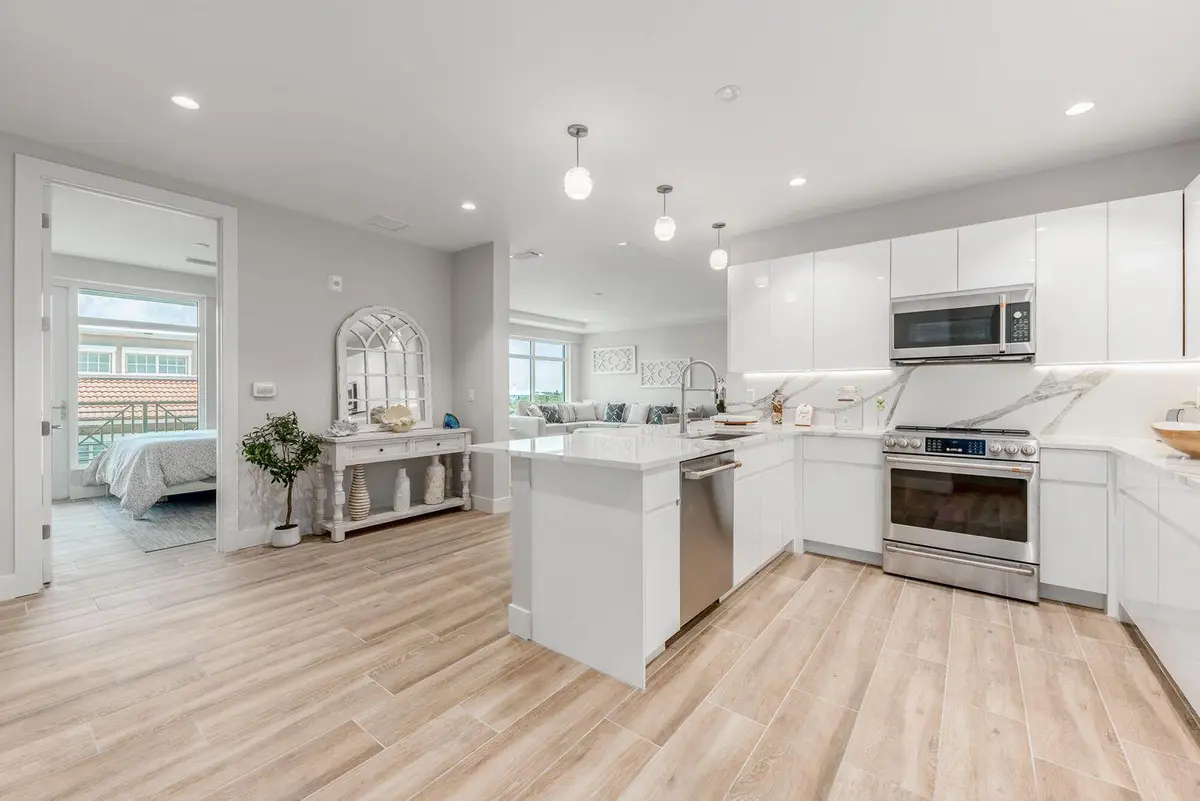 41 SW Seminole Street 410 3 at 41 SW Seminole Street 410, Stuart