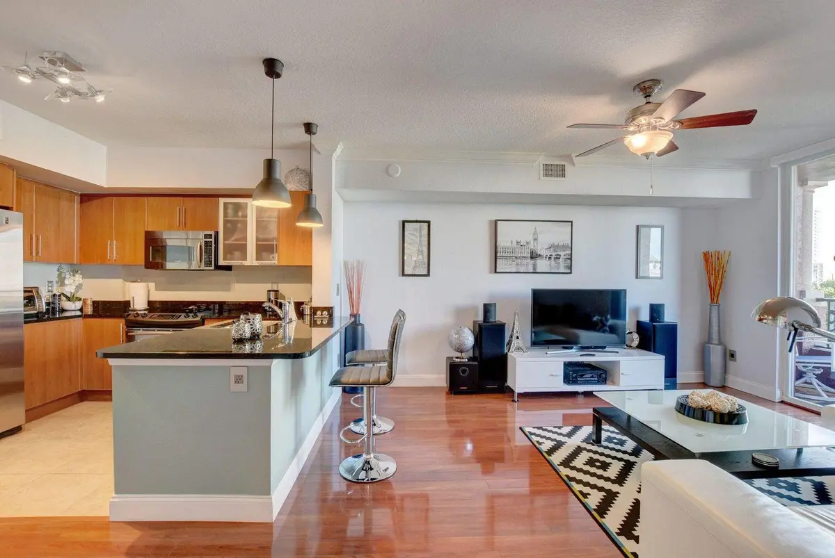 Prado 2 at 600 S Dixie Highway 507, West Palm Beach