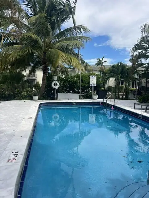 pool at 643 Kensington Place 643, Wilton Manors