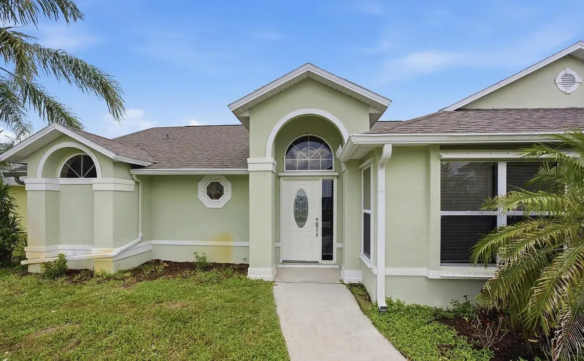frontd at 107 Keystone Drive, Sebastian