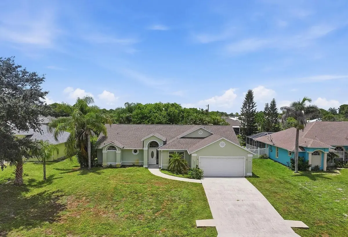 fronteg at 107 Keystone Drive, Sebastian