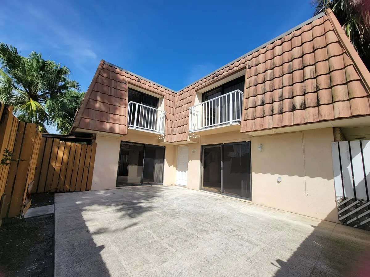 588 GREEN SPRINGS Place 588, West Palm Beach, FL – photo 2