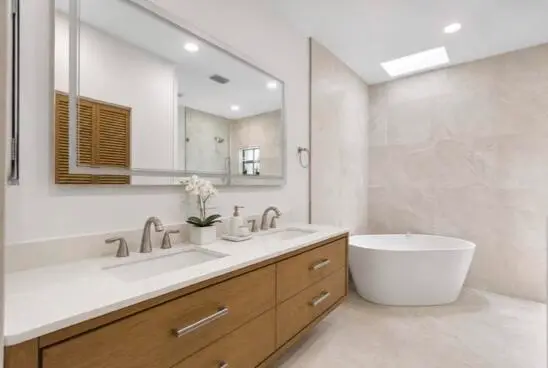Primary Suite at 10681 154th Road, Jupiter