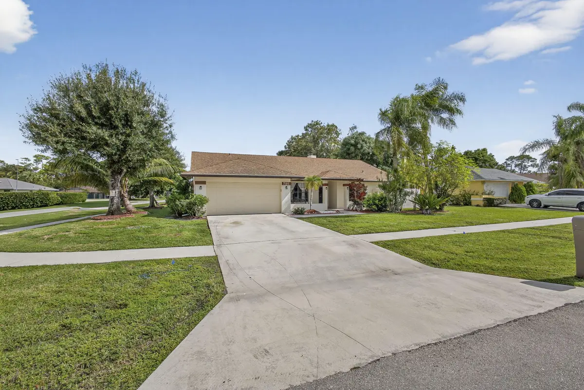 3-web-or-mls-BS1A4746 at 798 Blueberry Drive, Wellington