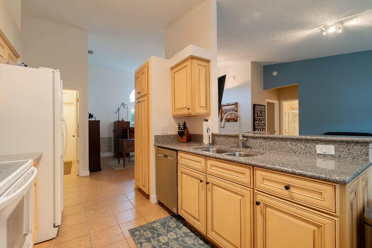 18-web-or-mls-DSC05372-Enhanced-NR at 1487 Windship Circle, Wellington