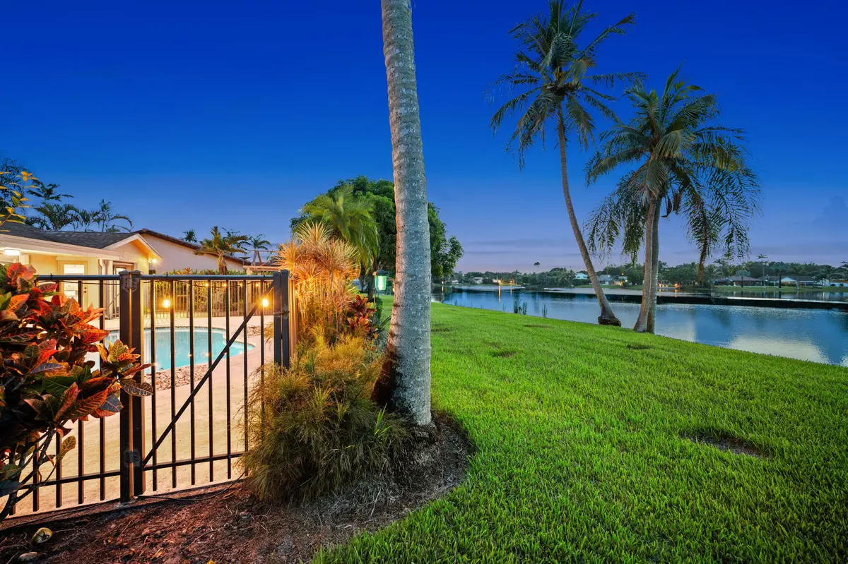 55-web-or-mls-11713-spinnaker-way at 11713 Spinnaker Way, Cooper City