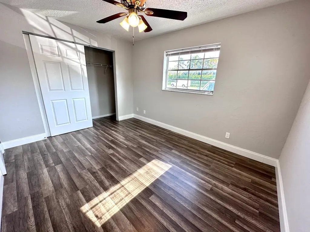 d18209c5-b613-4912-8187-f27db2c77221 at 812 Center Street Unit 3, Jupiter