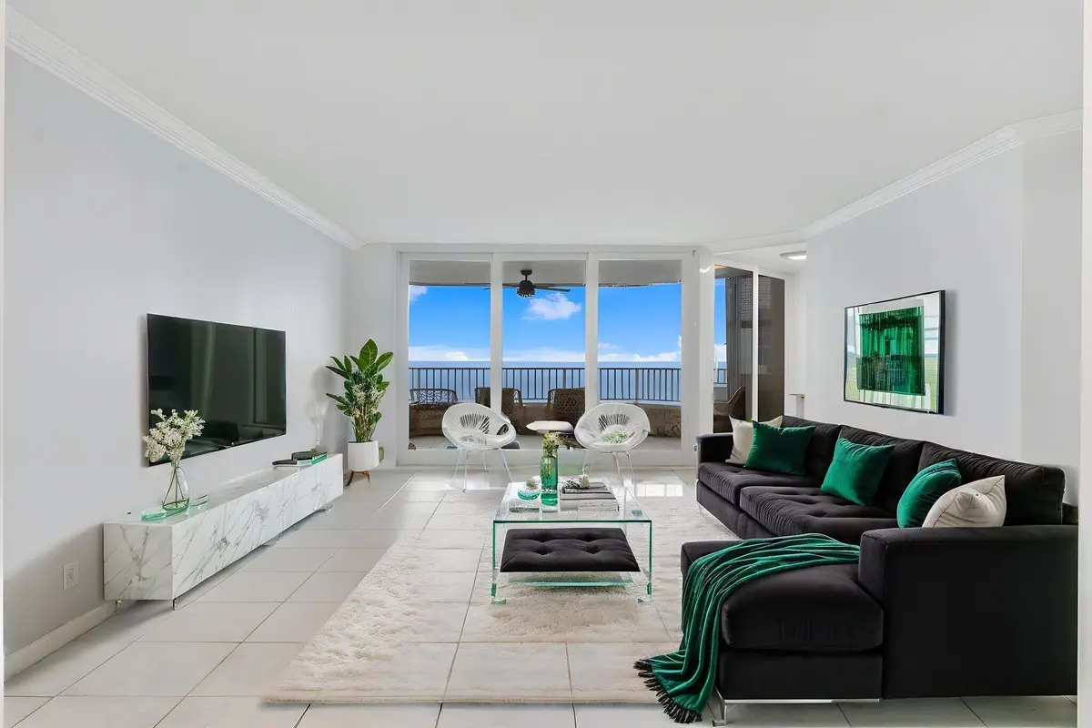 2-web-or-mls-DSC05993 virtually staged at 1340 S OCEAN Boulevard 1106, Pompano Beach