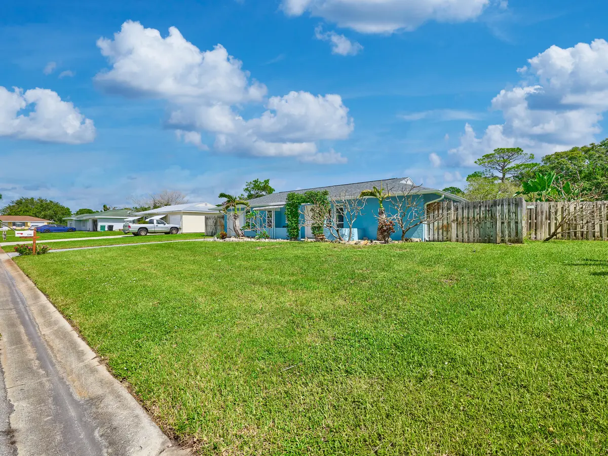 © PYL 0003 at 1341 SE MOHAVE Street, Port St. Lucie