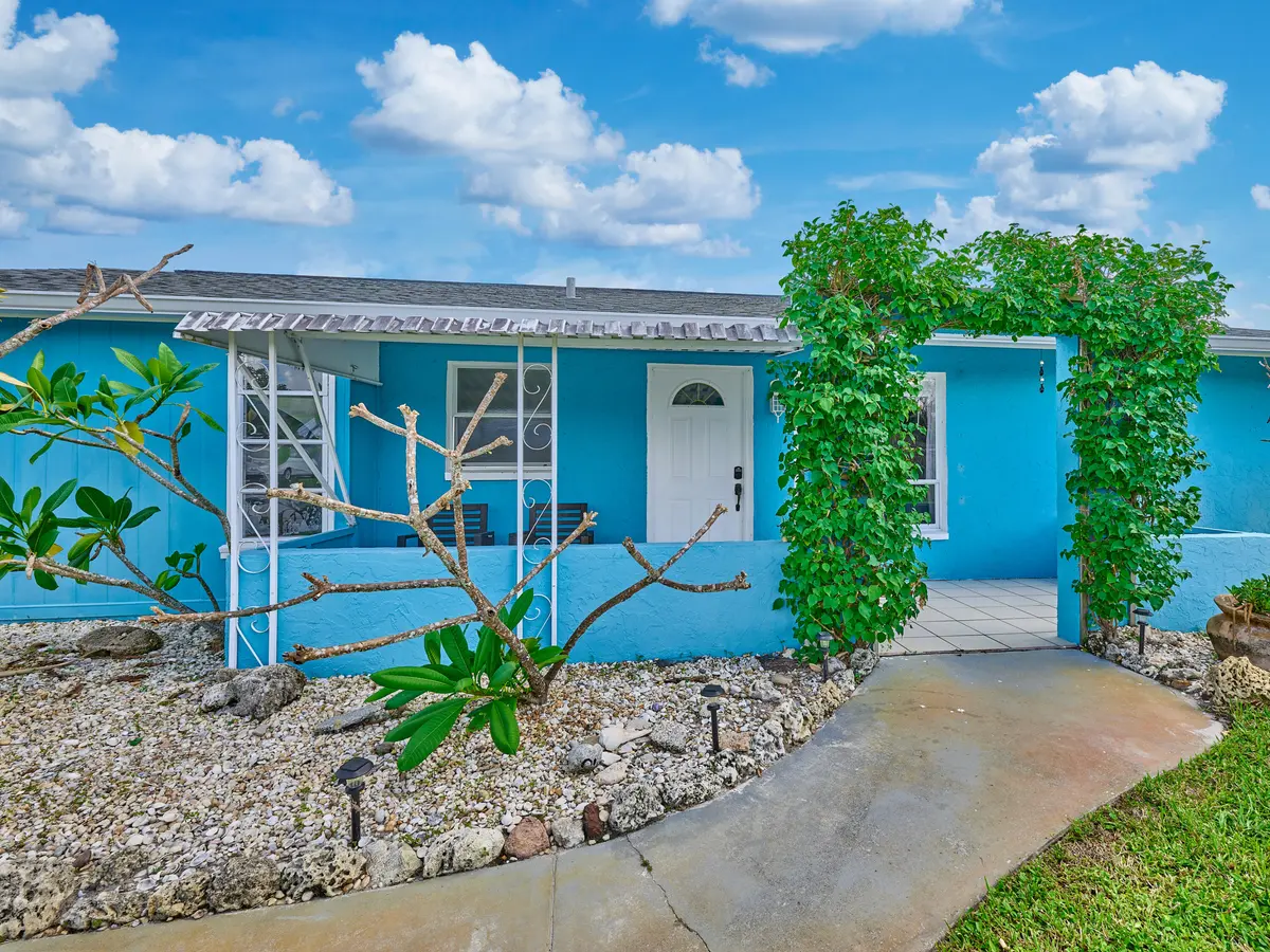 © PYL 0006 at 1341 SE MOHAVE Street, Port St. Lucie