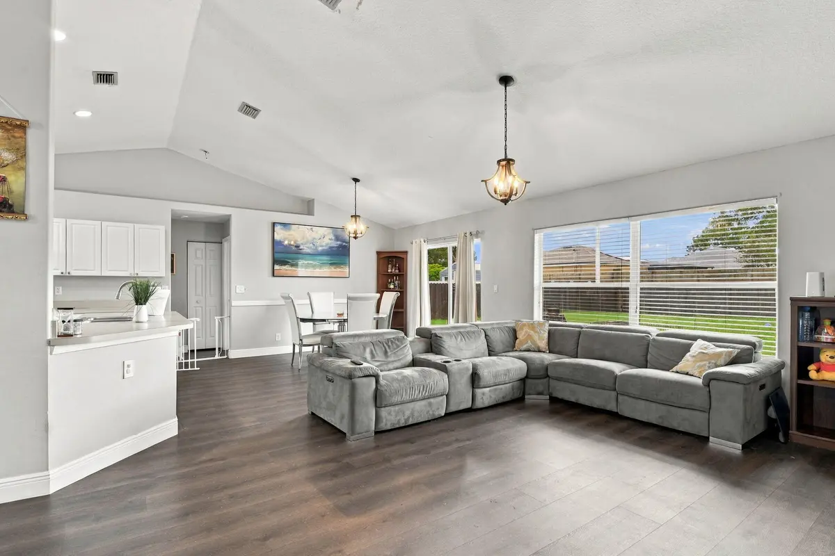 4-web-or-mls-_HDR1892 at 1734 SW Capehart Avenue, Port St. Lucie