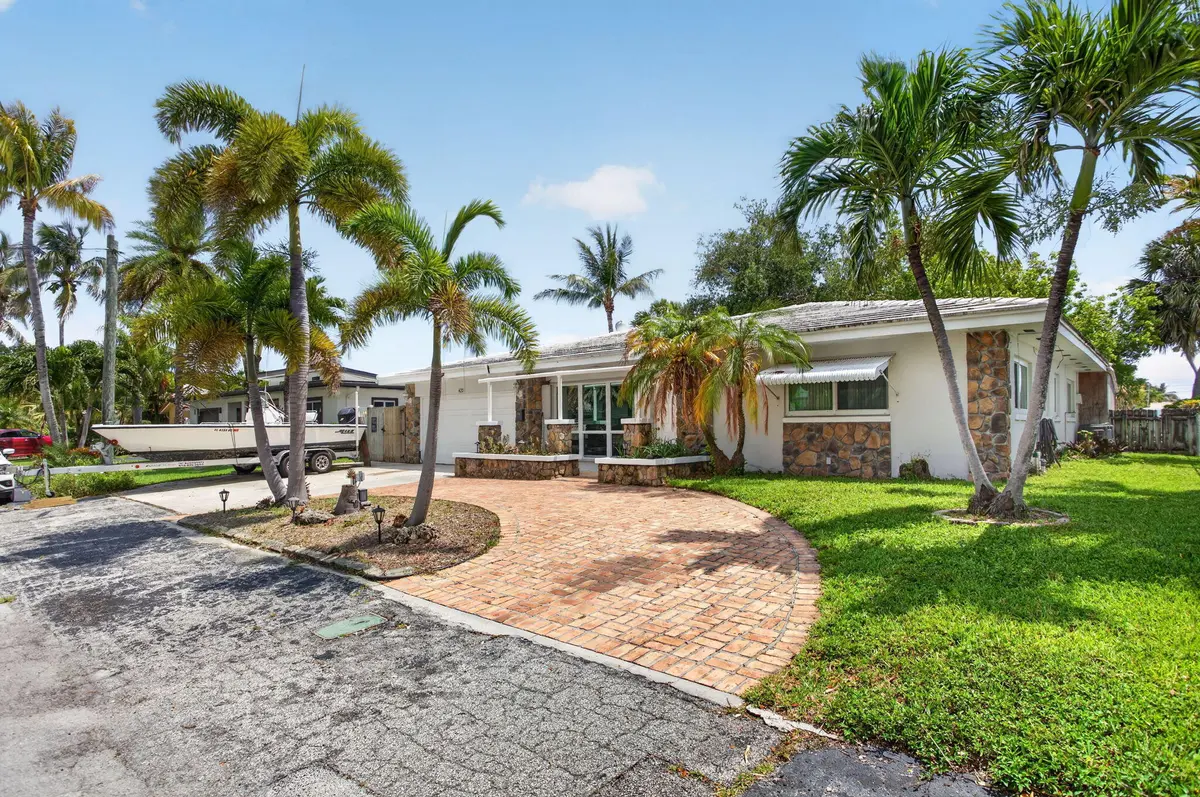 2-web-or-mls-420-3901 at 420 SE 14TH Avenue, Pompano Beach
