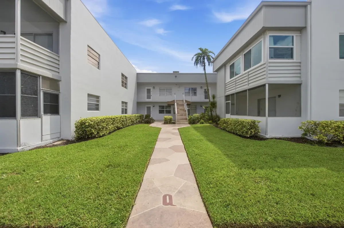 1__dsc8216 at 809 FLANDERS Q, Delray Beach