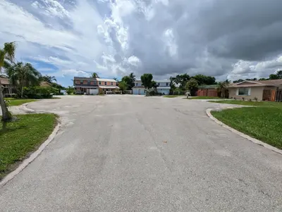 8599 CRATER Terrace, West Palm Beach – Single Family Residence for rent