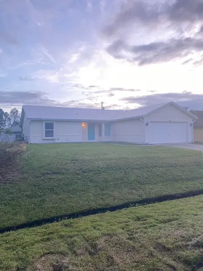 1866 SW Effland Avenue, Port St. Lucie – Single Family Residence for rent