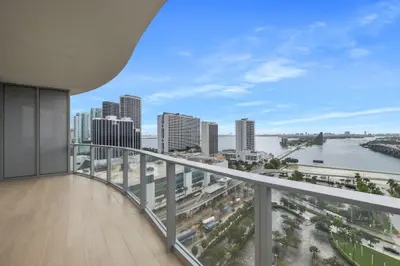 1400 Biscayne Boulevard 1904, Miami – Condominium for rent