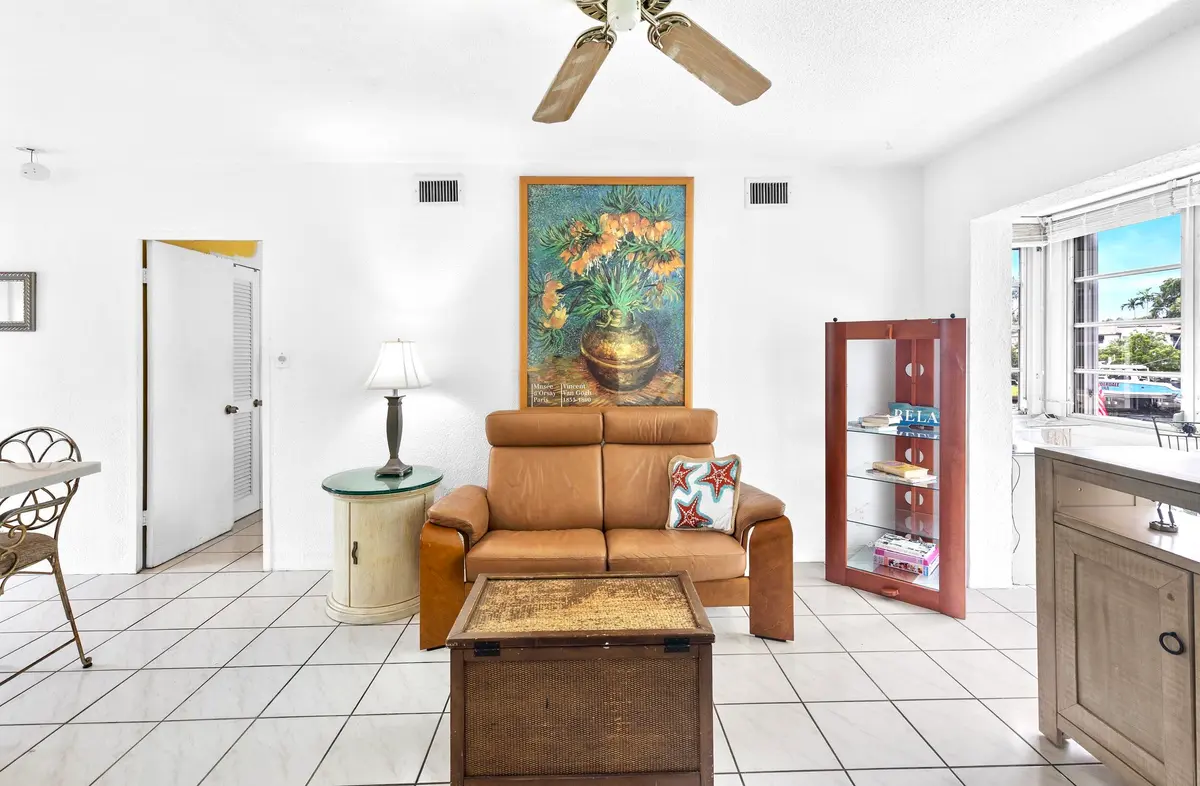 2_453a0547 at 1000 SE 4th Street 206, Fort Lauderdale