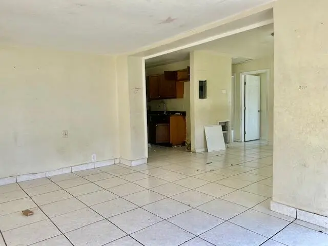 IMG_9103 at 1513 NE 27TH Court, Pompano Beach