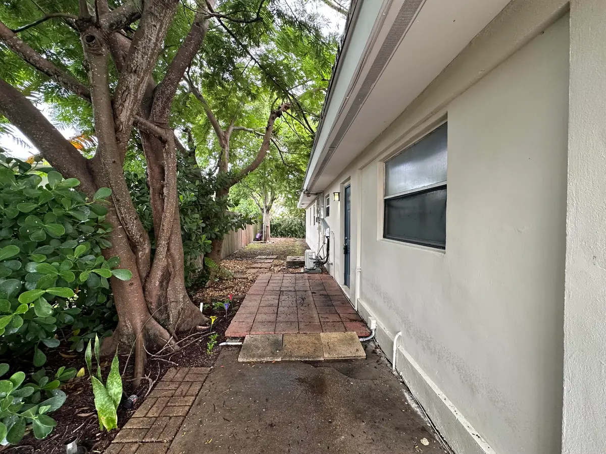 image00008 (7) at 195 SE 10TH Street 3, Deerfield Beach