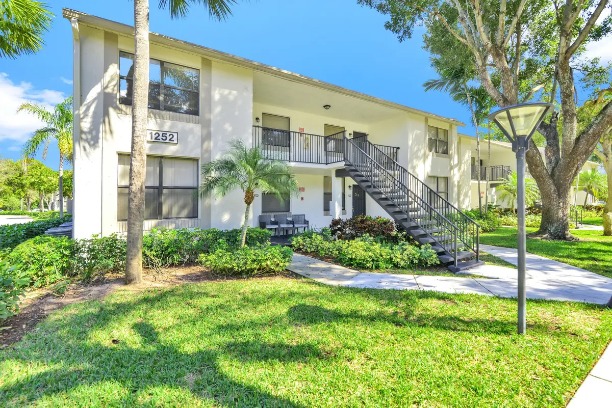 @BocaRatonStudio 2 at 1252 S Military Trail 1421, Deerfield Beach