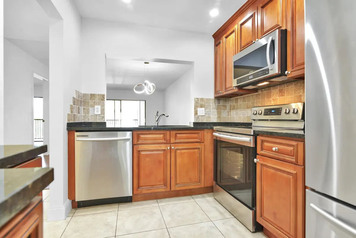 @BocaRatonStudio 15 at 1252 S Military Trail 1421, Deerfield Beach