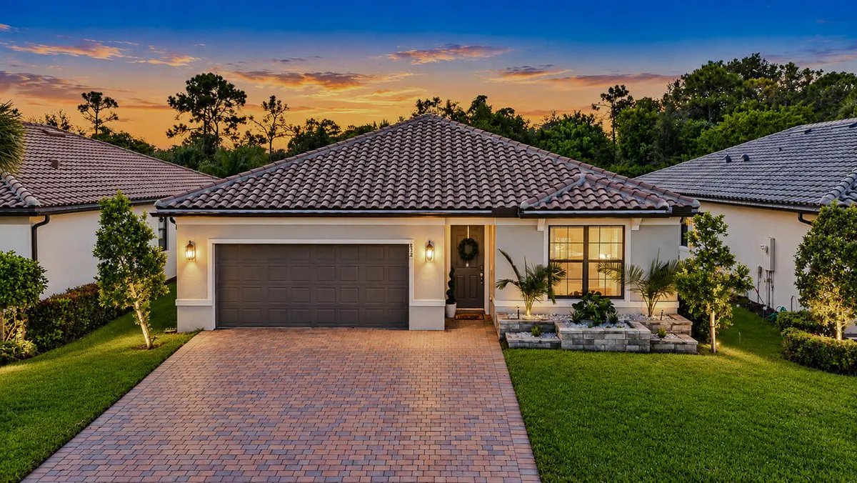 532 SE Villandry Way at 532 SE Villandry Way, Port St. Lucie