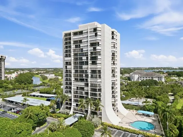 Home at 2400 Presidential Way 301, West Palm Beach