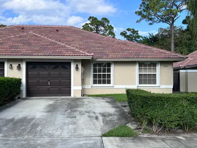 1596 Hawthorne Place, Wellington – Villa for rent