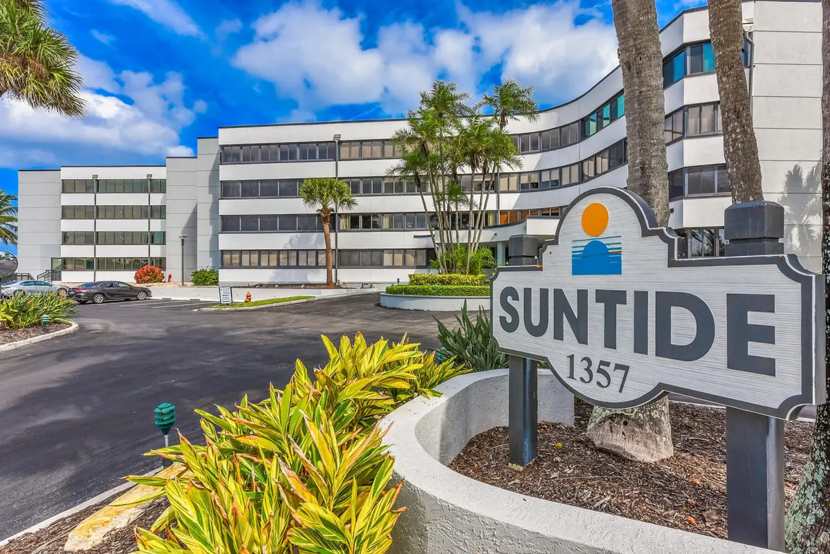 20251116173016386080000000-o at 1357 NE OCEAN Boulevard 317, Stuart