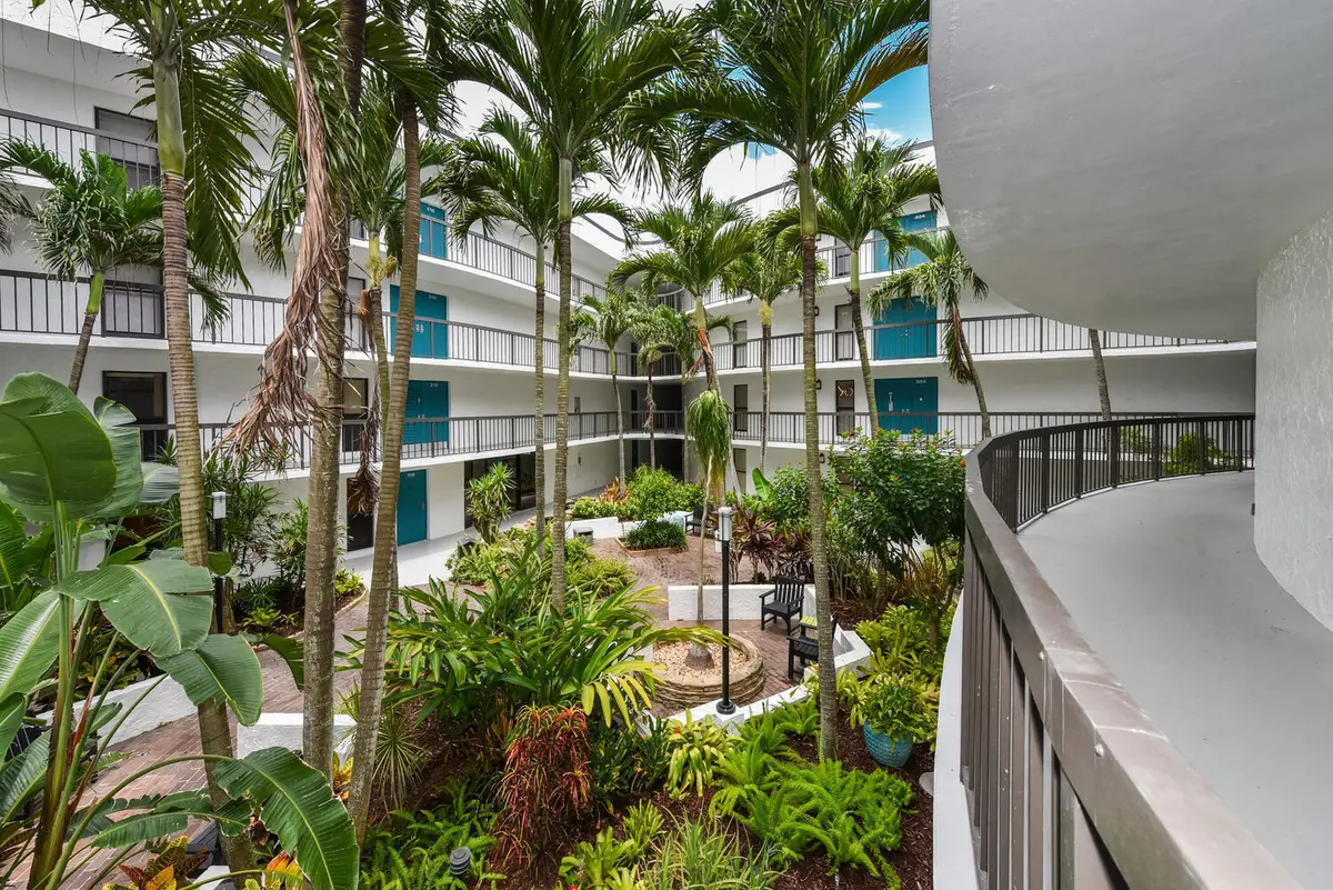 20251109140505301671000000-o at 1357 NE OCEAN Boulevard 317, Stuart