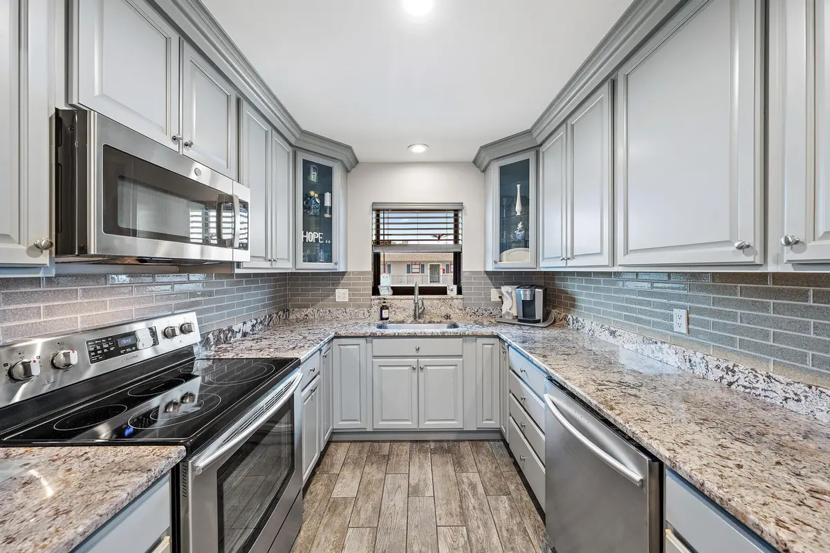 755 Saturn St e203-10 at 755 Saturn Street E203, Jupiter