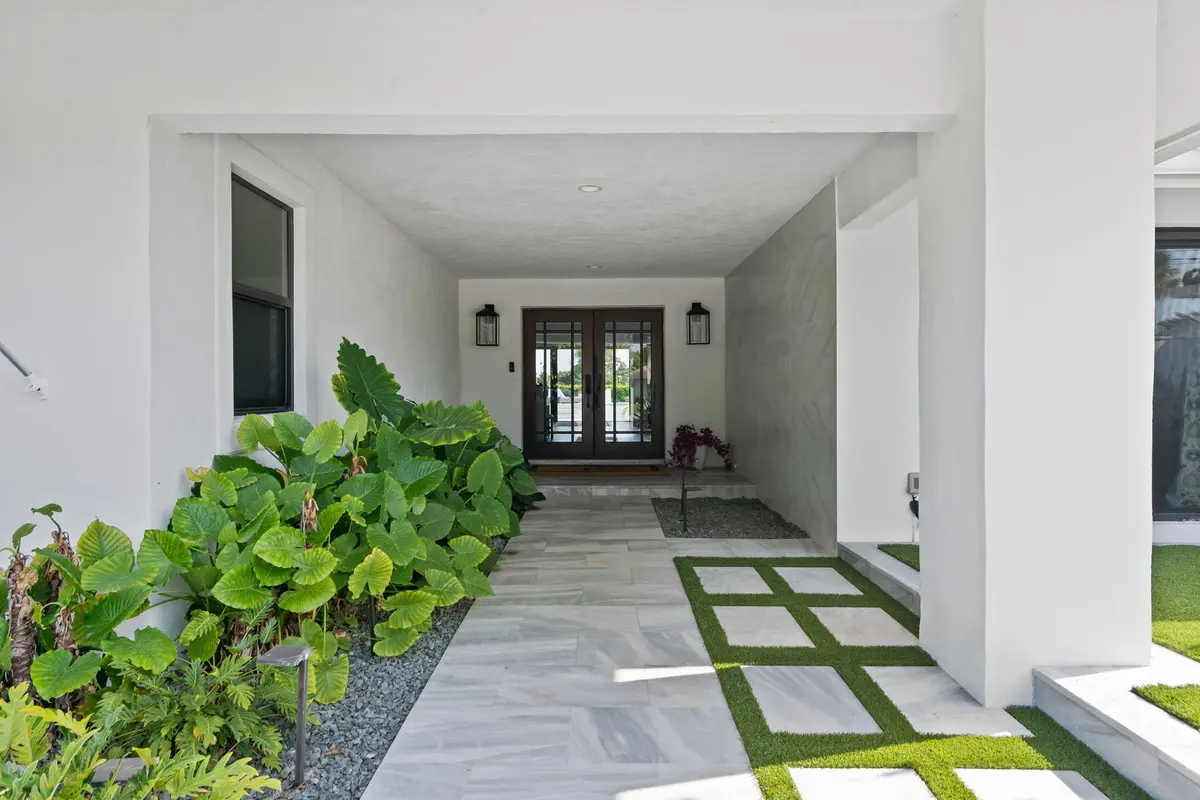 entry at 3554 PINE LAKE Court, Delray Beach