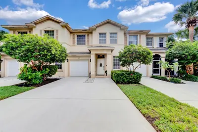 310 Spruce Street, Boynton Beach – Townhouse for sale