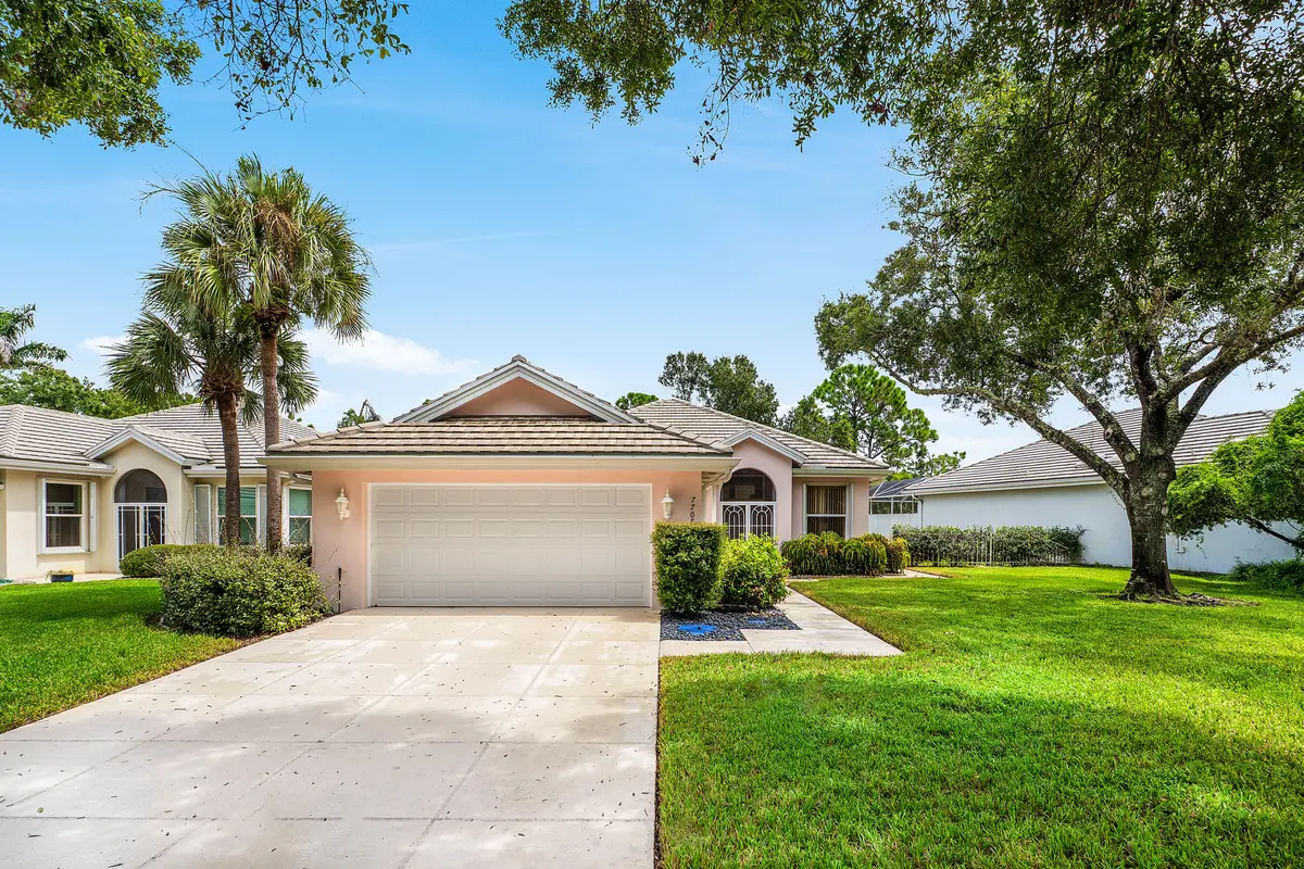 001-7708SoutheastBayCedarCircle-HobeSoun at 7708 SE BAY CEDAR Circle, Hobe Sound