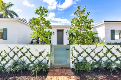 110 Greenwood Drive, West Palm Beach – Single Family Residence for sale